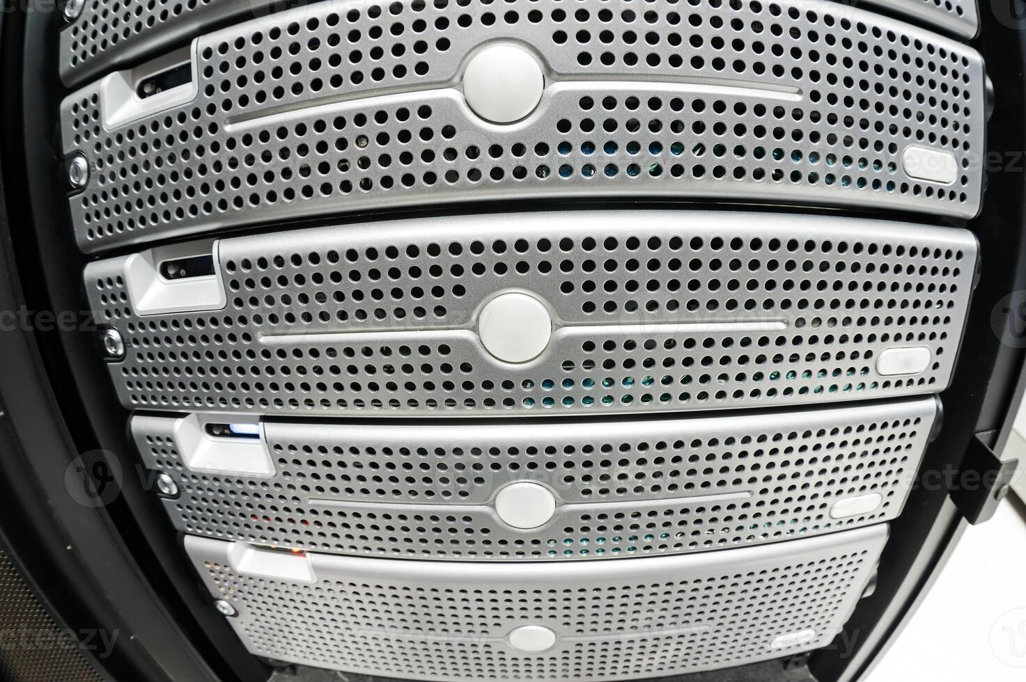 server computer should be high performance, stable, able to serve a large photo