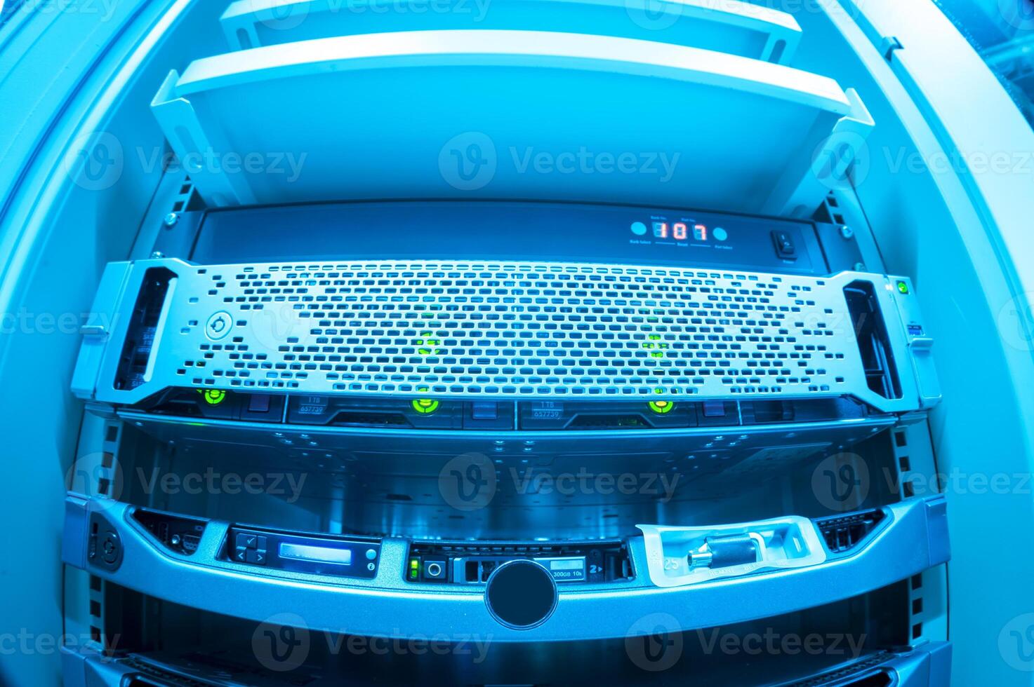 server computer should be high performance, stable, able to serve a large photo