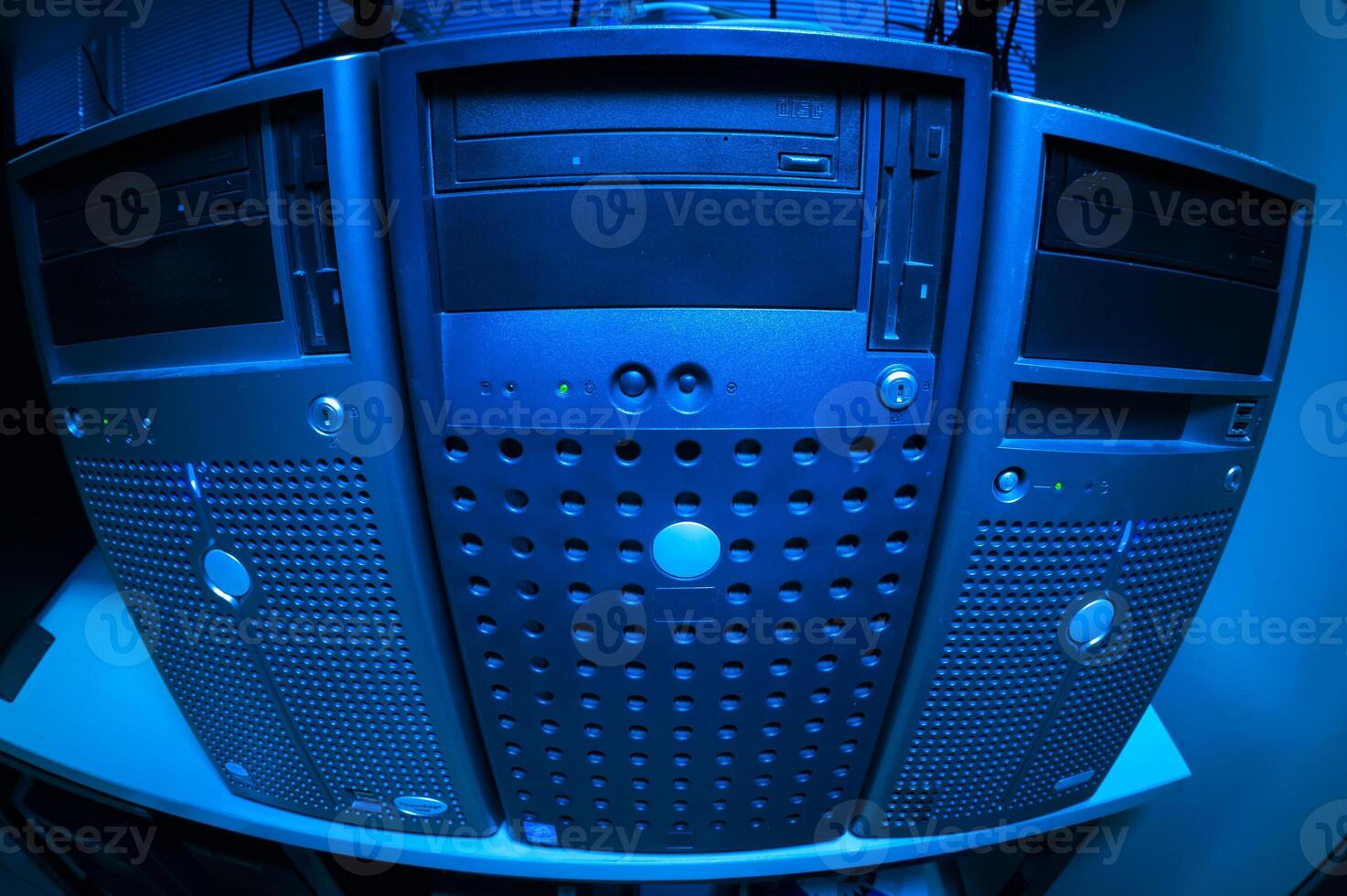 server computer should be high performance, stable, able to serve a large photo