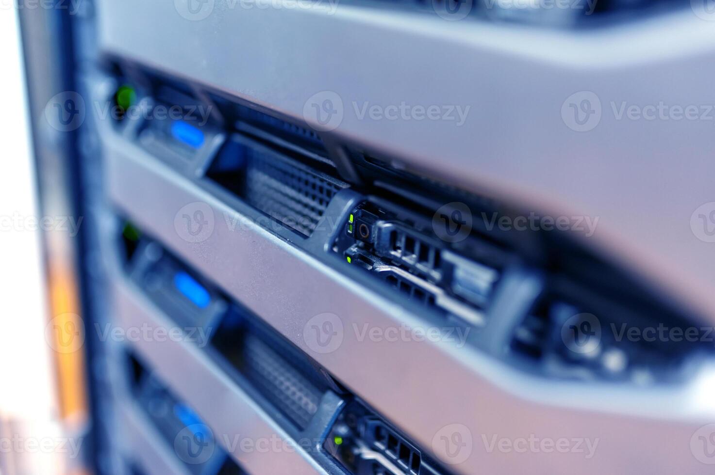 server computer should be high performance, stable, able to serve a large photo