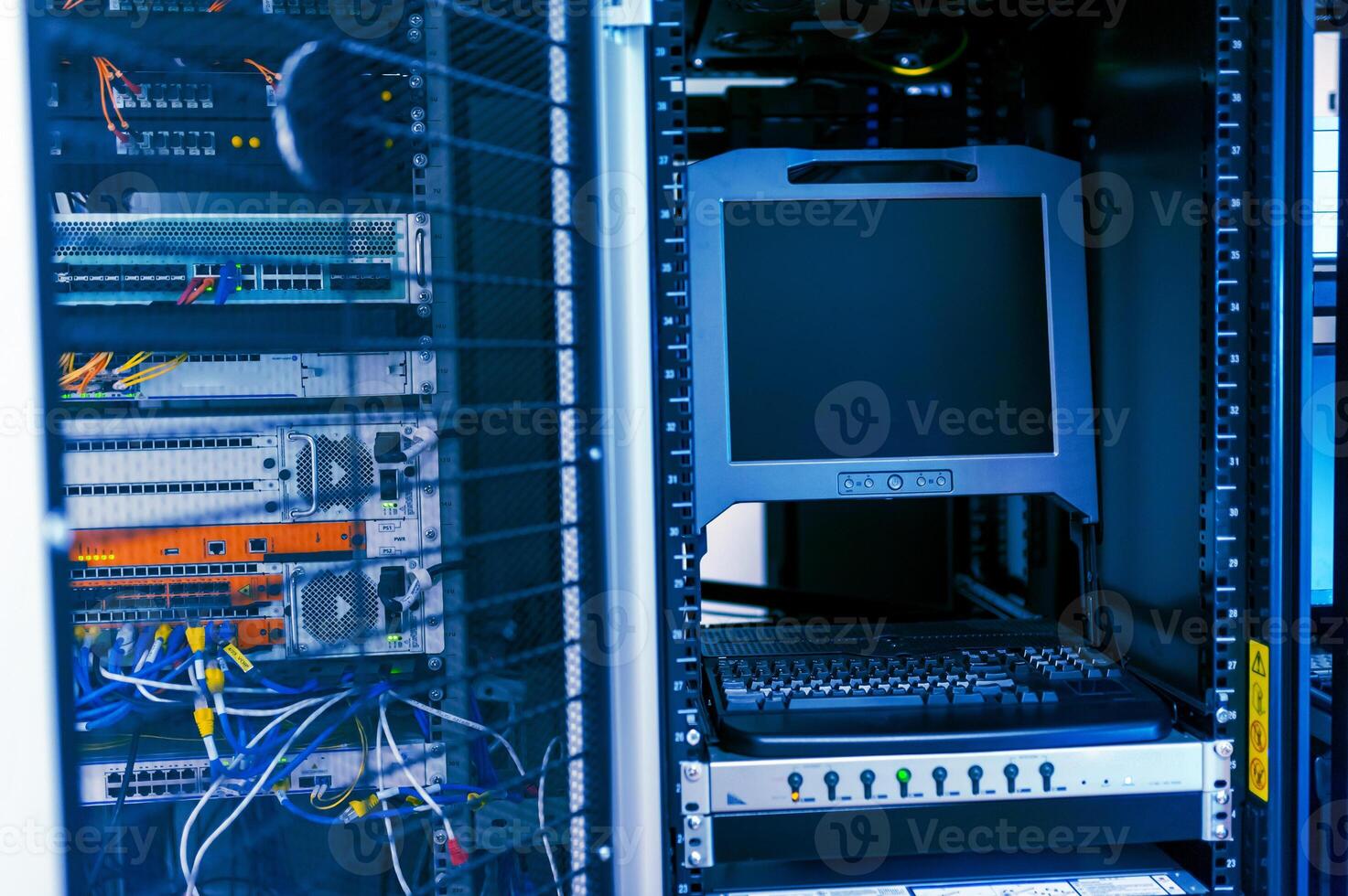 server computer should be high performance, stable, able to serve a large photo