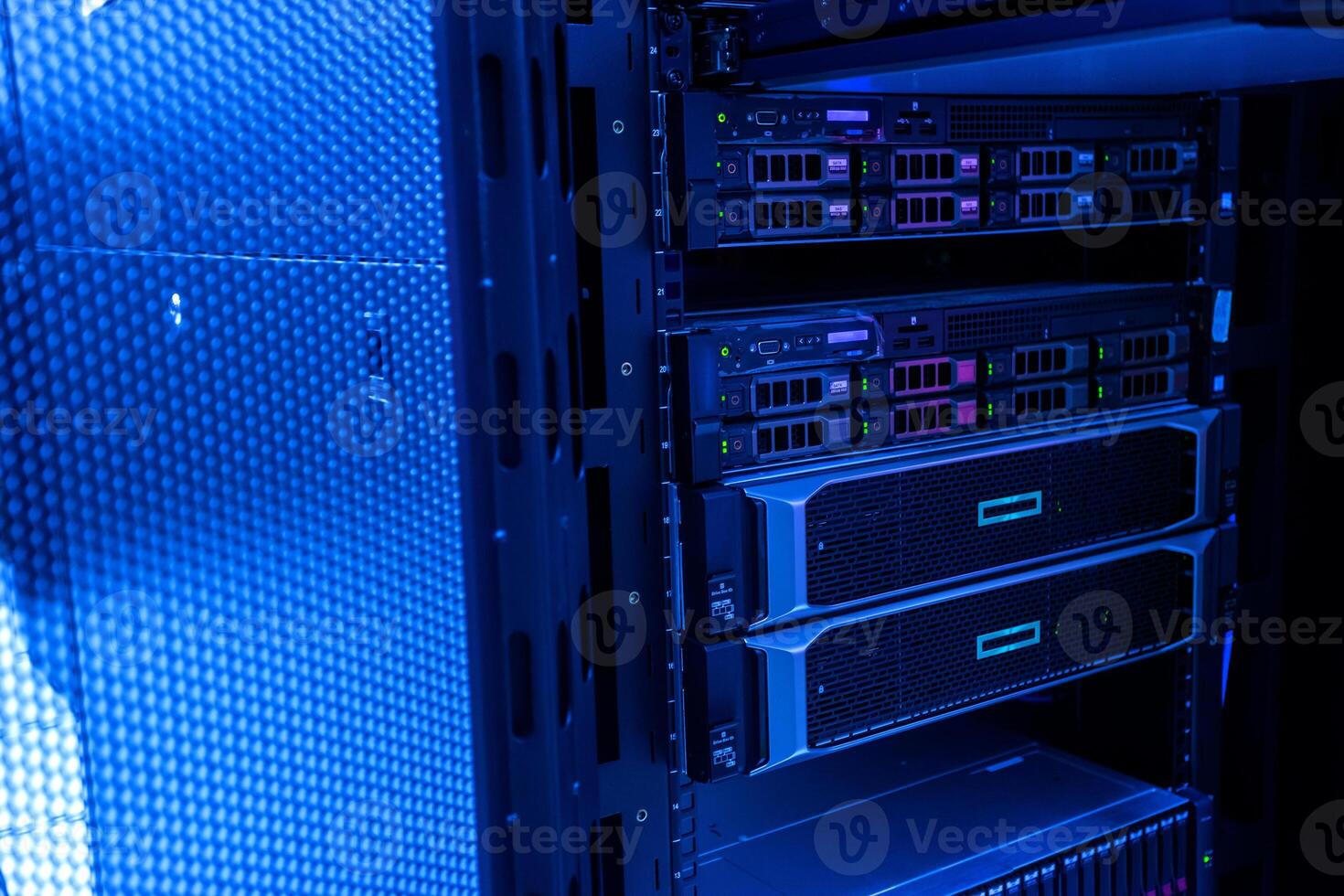 server computer should be high performance, stable, able to serve a large photo