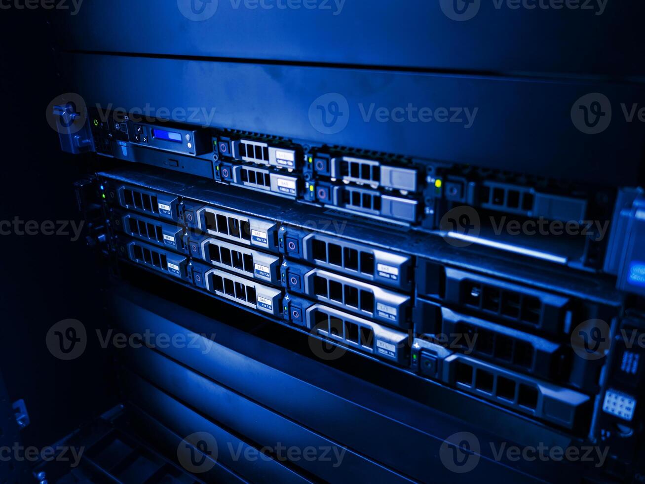 server computer should be high performance, stable, able to serve a large photo