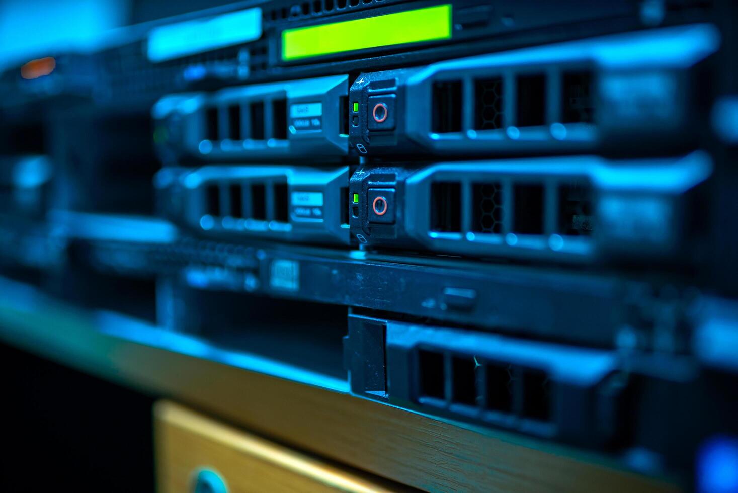 server computer should be high performance, stable, able to serve a large photo