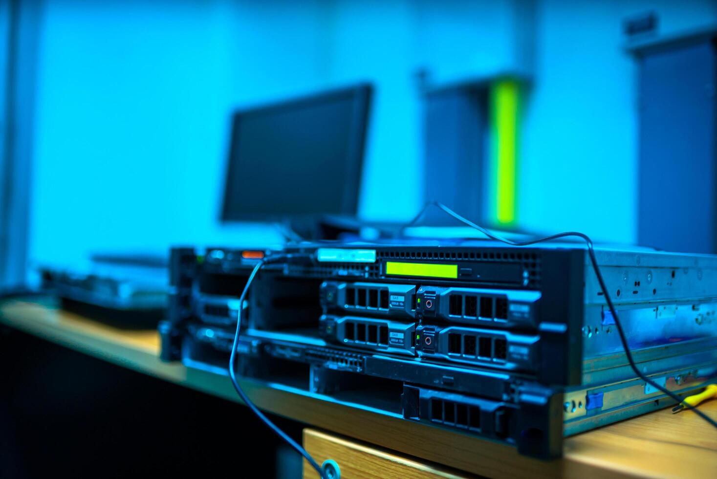 server computer should be high performance, stable, able to serve a large photo