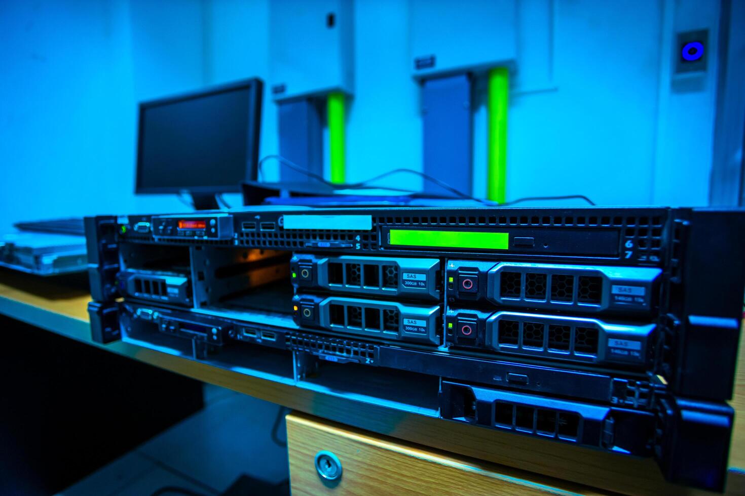 server computer should be high performance, stable, able to serve a large photo