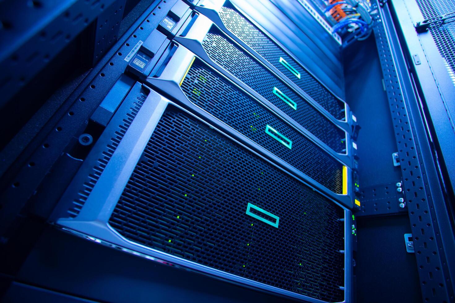 server computer should be high performance, stable, able to serve a large photo