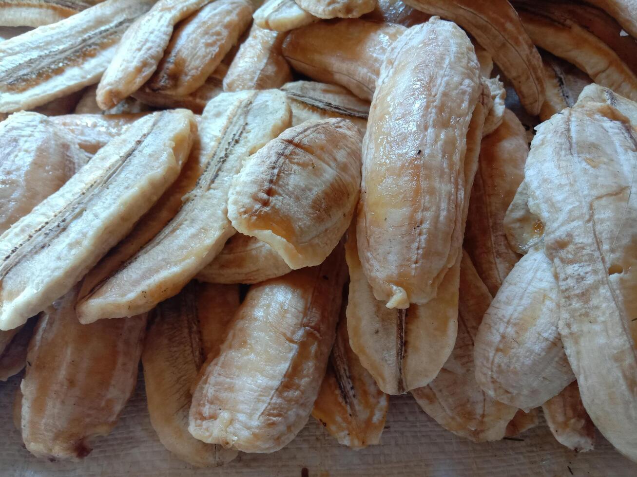 Close-up photo of dried bananas, long slices of sun-dried organic bananas