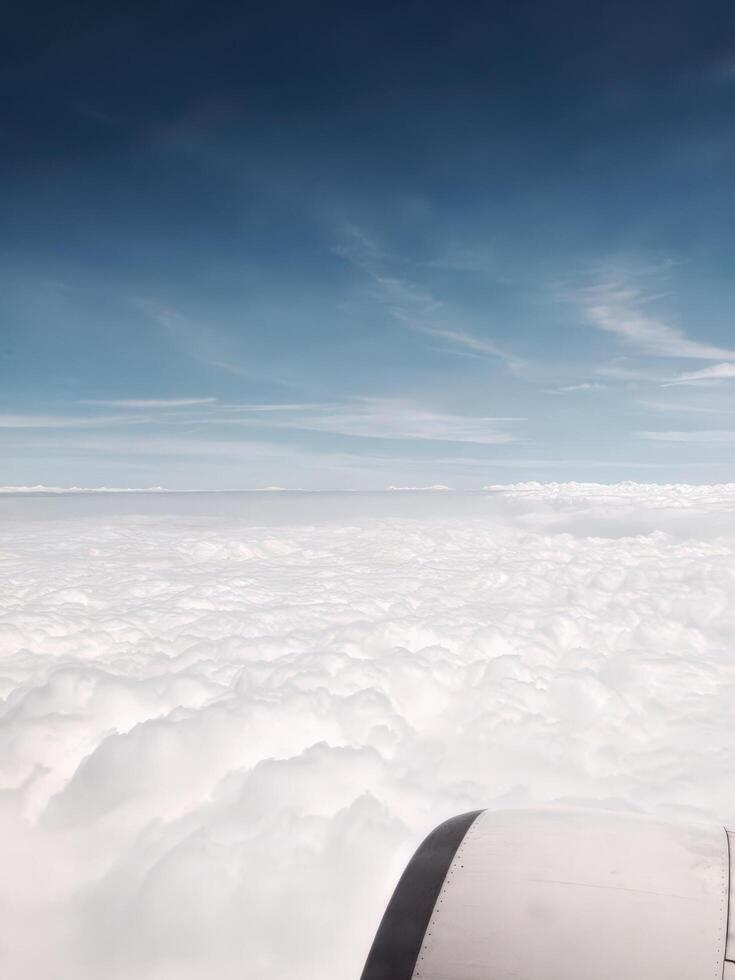 Aerial perspectives serene travel photography from above the clouds on your skyward adventure photo