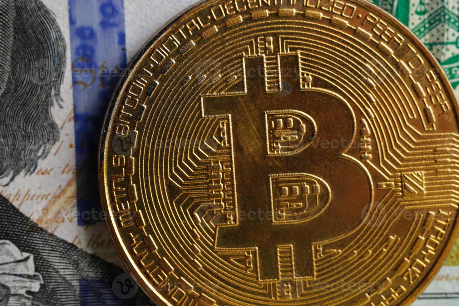 Golden bitcoin on US dollar banknotes money for business and commercial, Digital currency, Virtual cryptocurrency, blockchain technology. photo