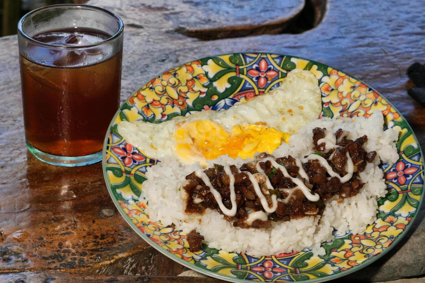 sisig with egg and rice photo
