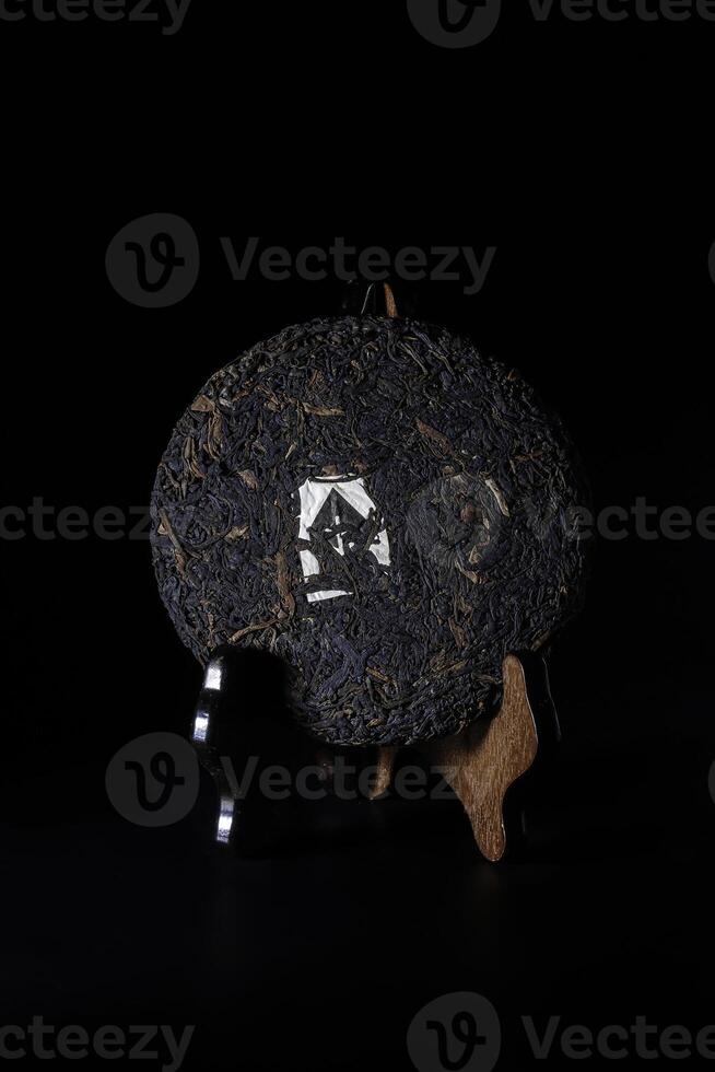 An Intricate Dark Sculpture That Features Fascinating Mirror Elements and Designs photo