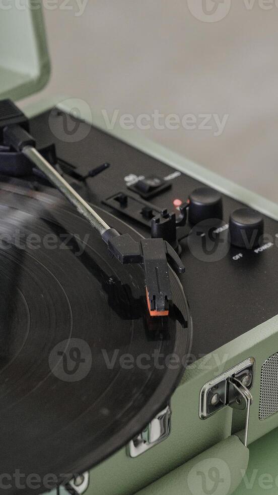 Explore a Stylish Retro Record Player that Enhances Modern Listening Experiences Today photo