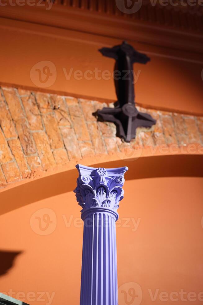 Exploring the Architectural Details of a Remarkable Historic Building and Its Style photo