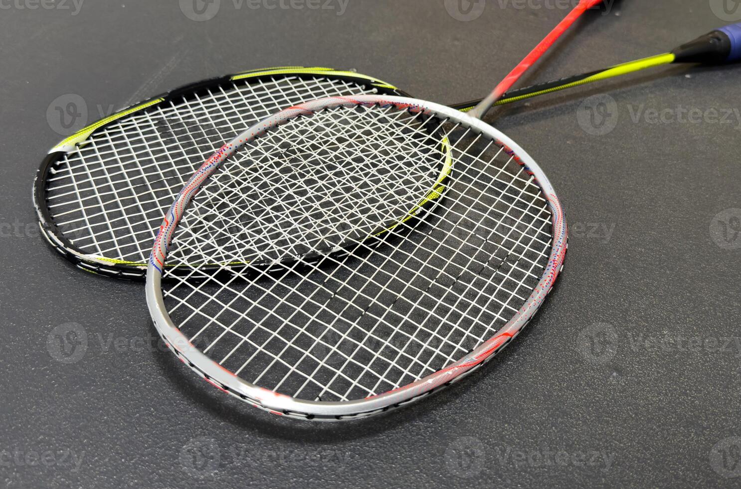 badminton racket with white strings photo