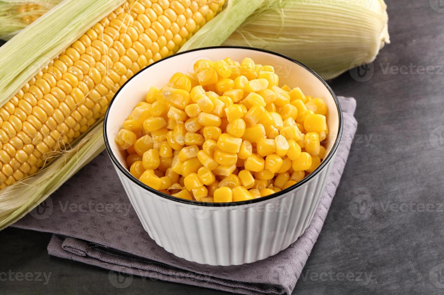 Canned sweet young corn grain photo