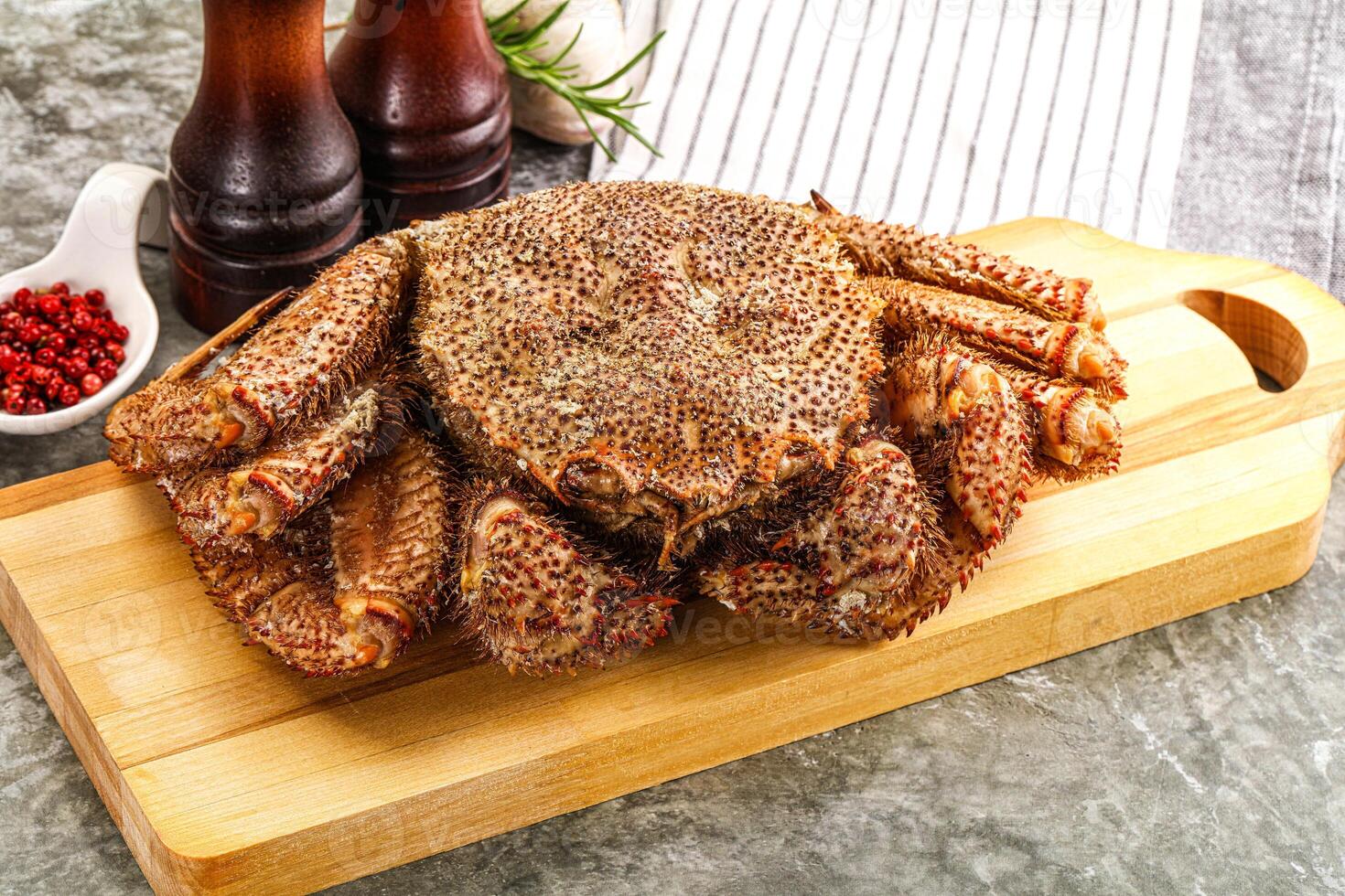 Delicous gurmet Steamed hairy crab photo