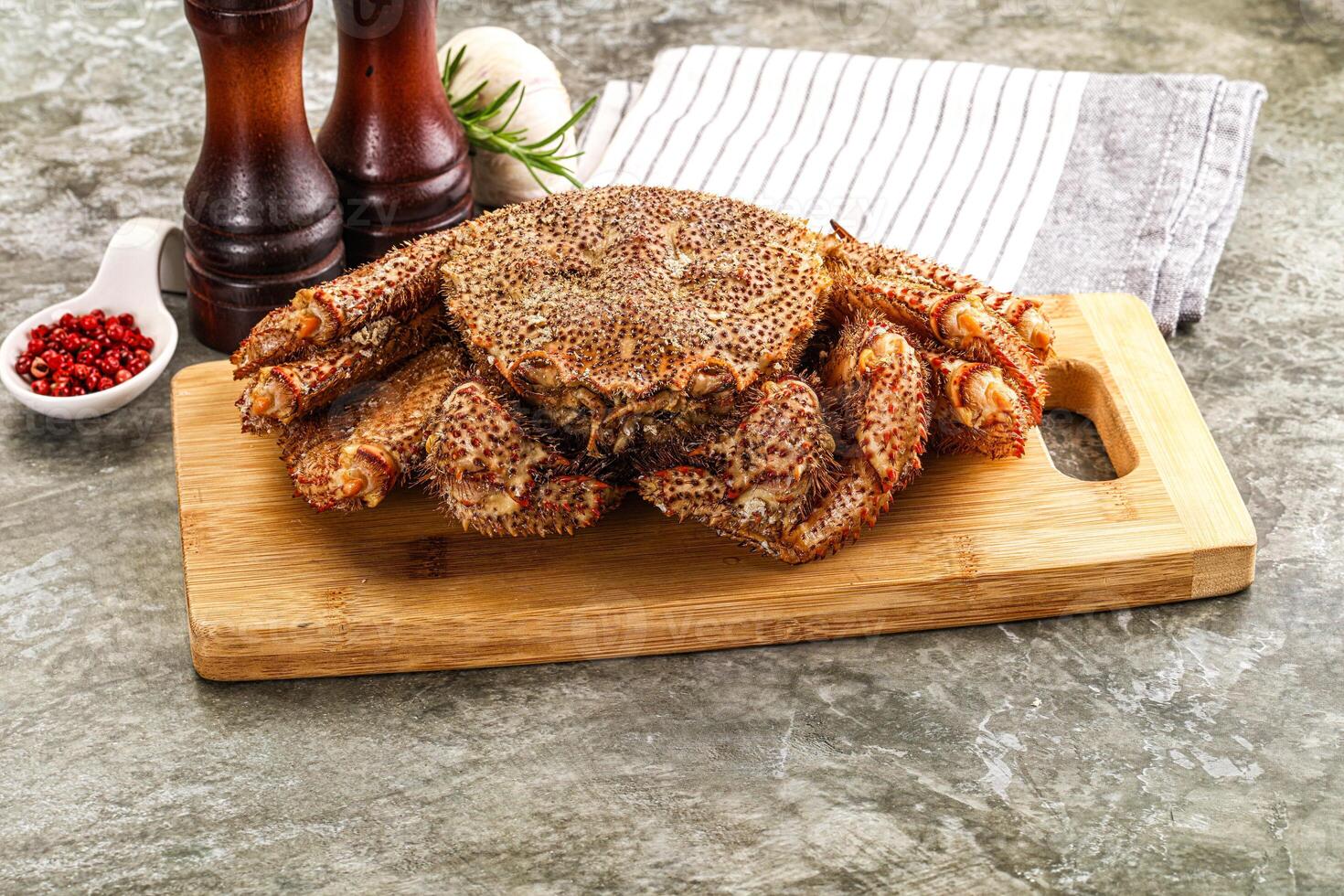 Delicous gurmet Steamed hairy crab photo