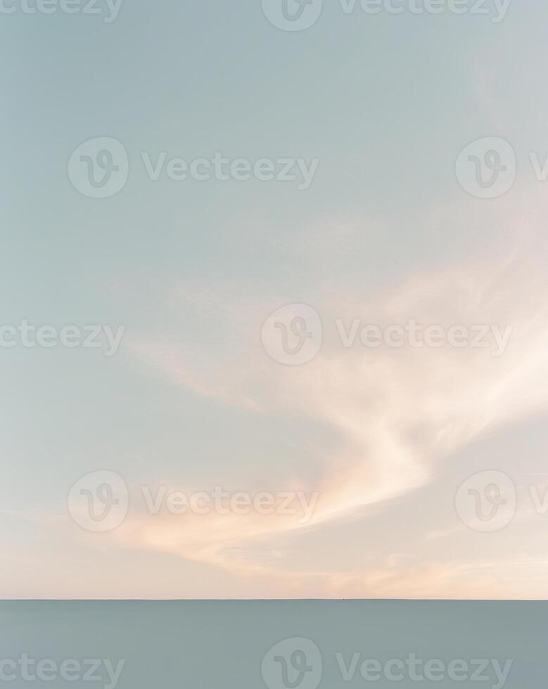 Subtle Gradient Skies with Soft Lighting Effects photo