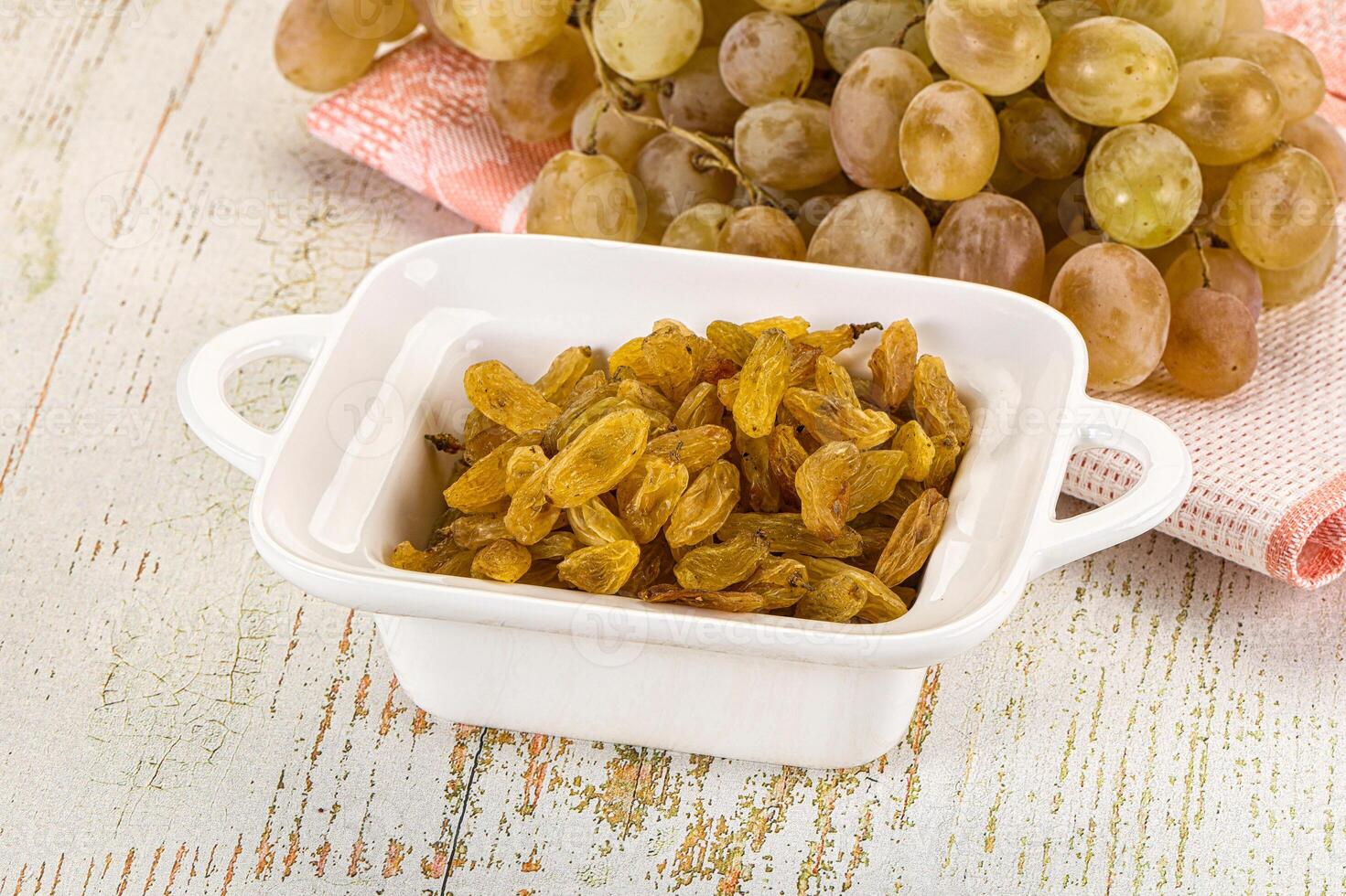 Sweet dry yellow honey raisin photo