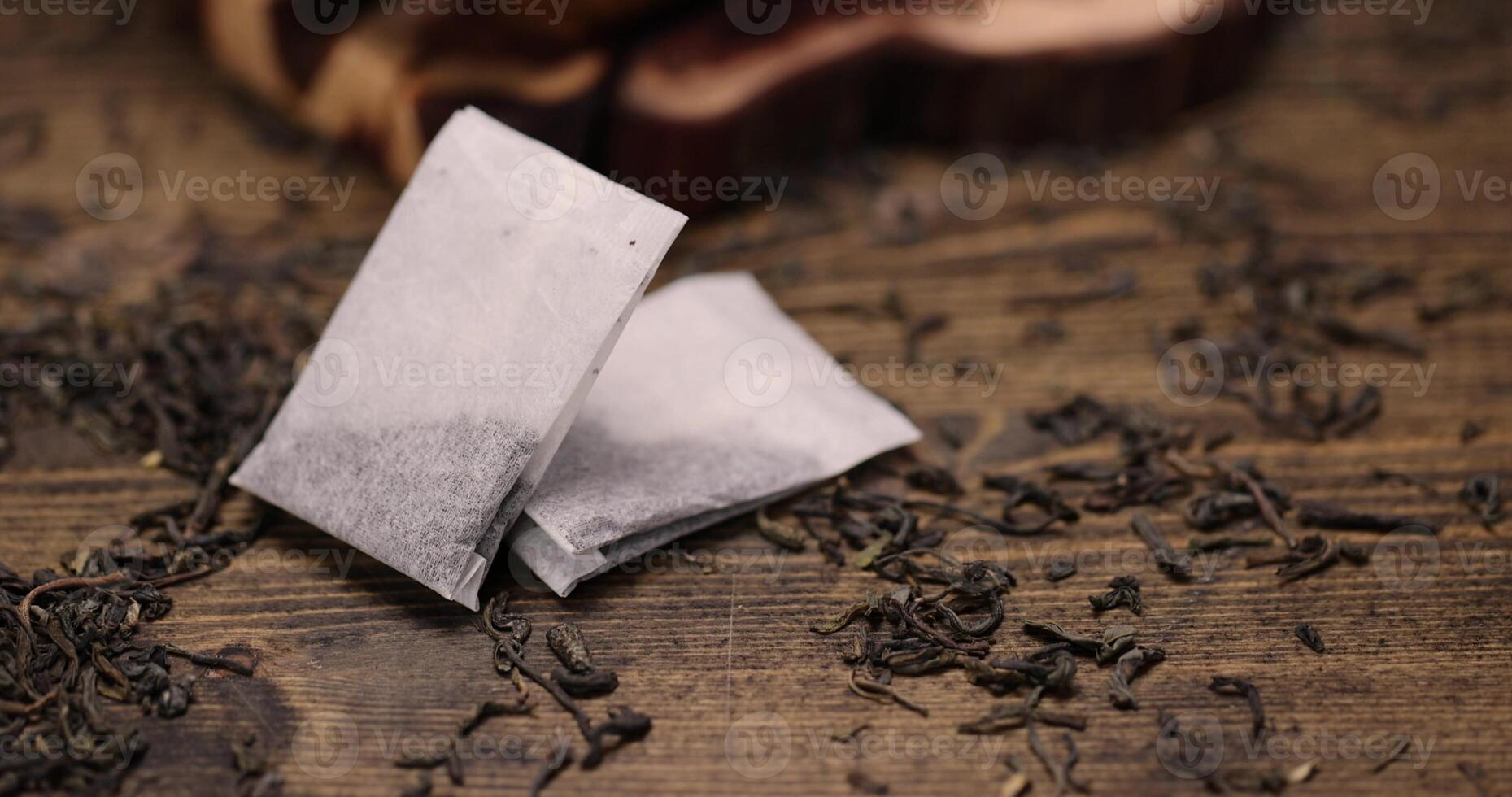 green large-leaf tea made of high-quality leaves and packaged tea photo