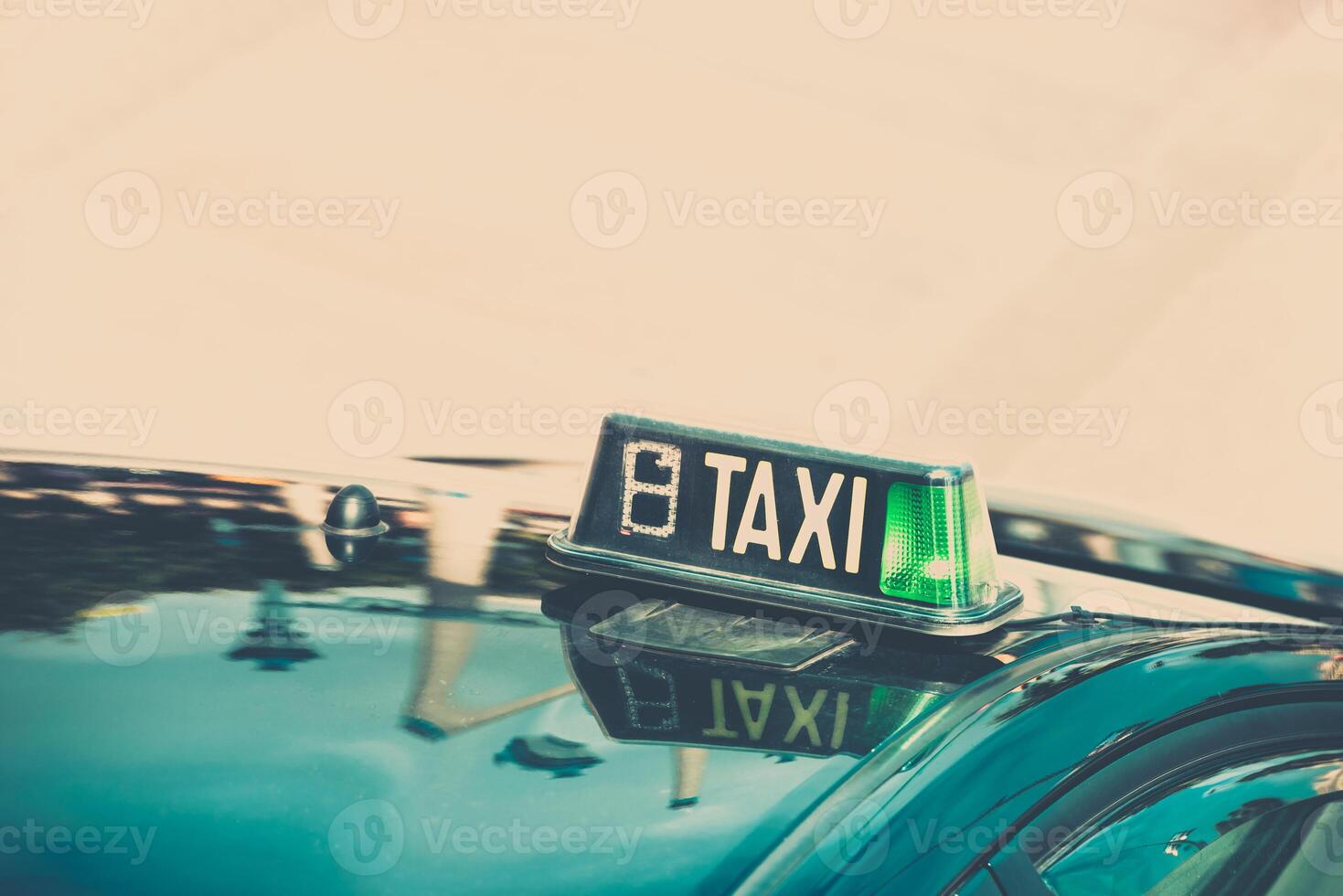 Vacant taxi detail photo
