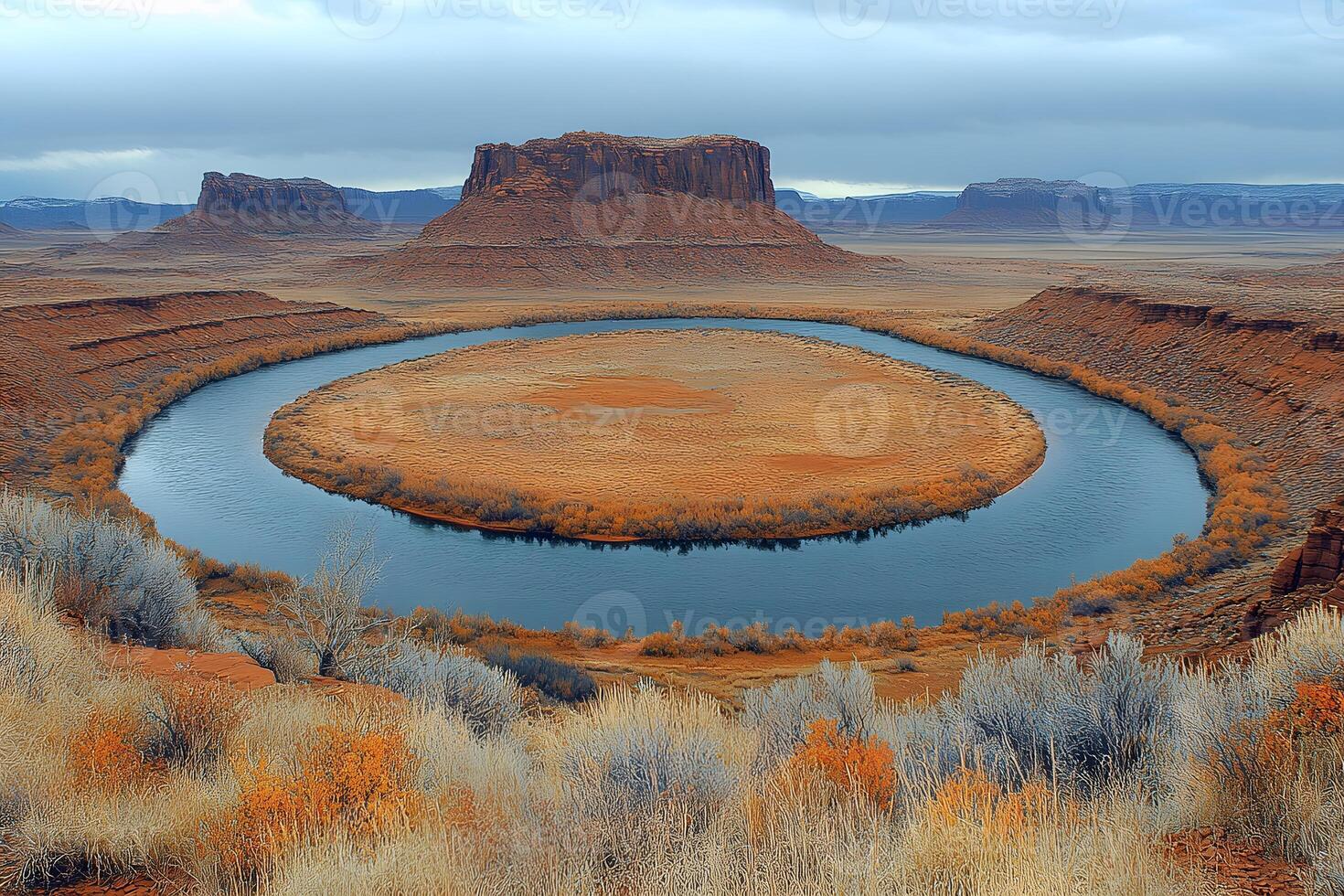 Majestic Horseshoe Bend Landscape at Autumn in Stunning National Park Scenery photo