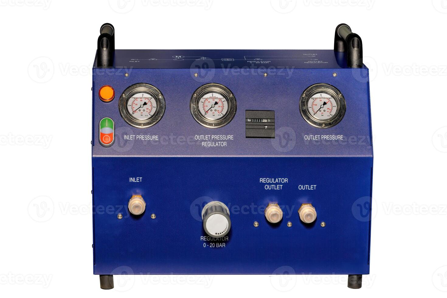 Pressure regulator device for industrial applications in a workshop environment photo