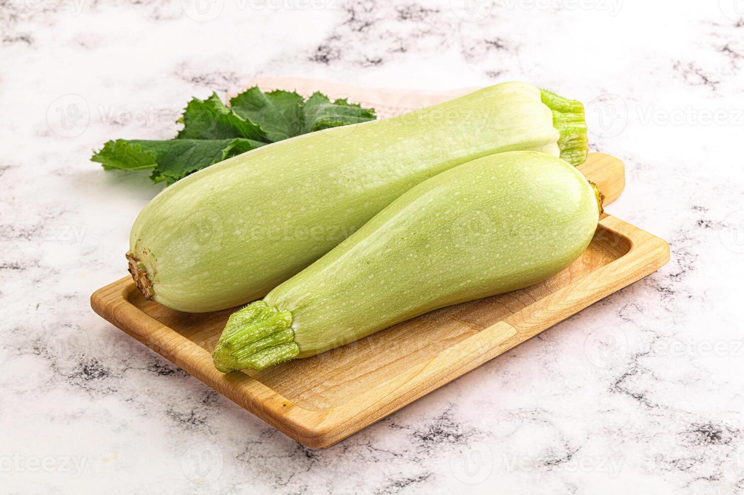 Raw frsh ripe zucchini vegetable photo