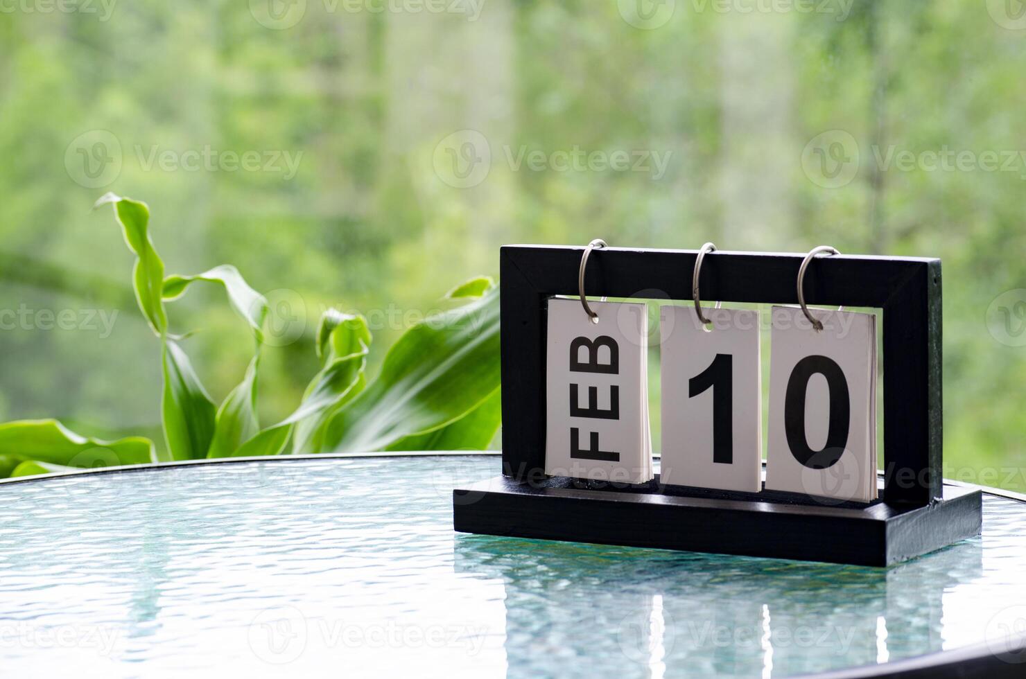 10th February table calendar with customizable space for text or ideas photo