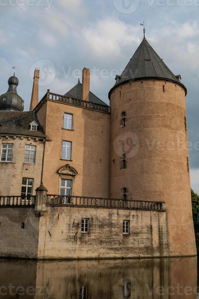 A large building in gemen photo