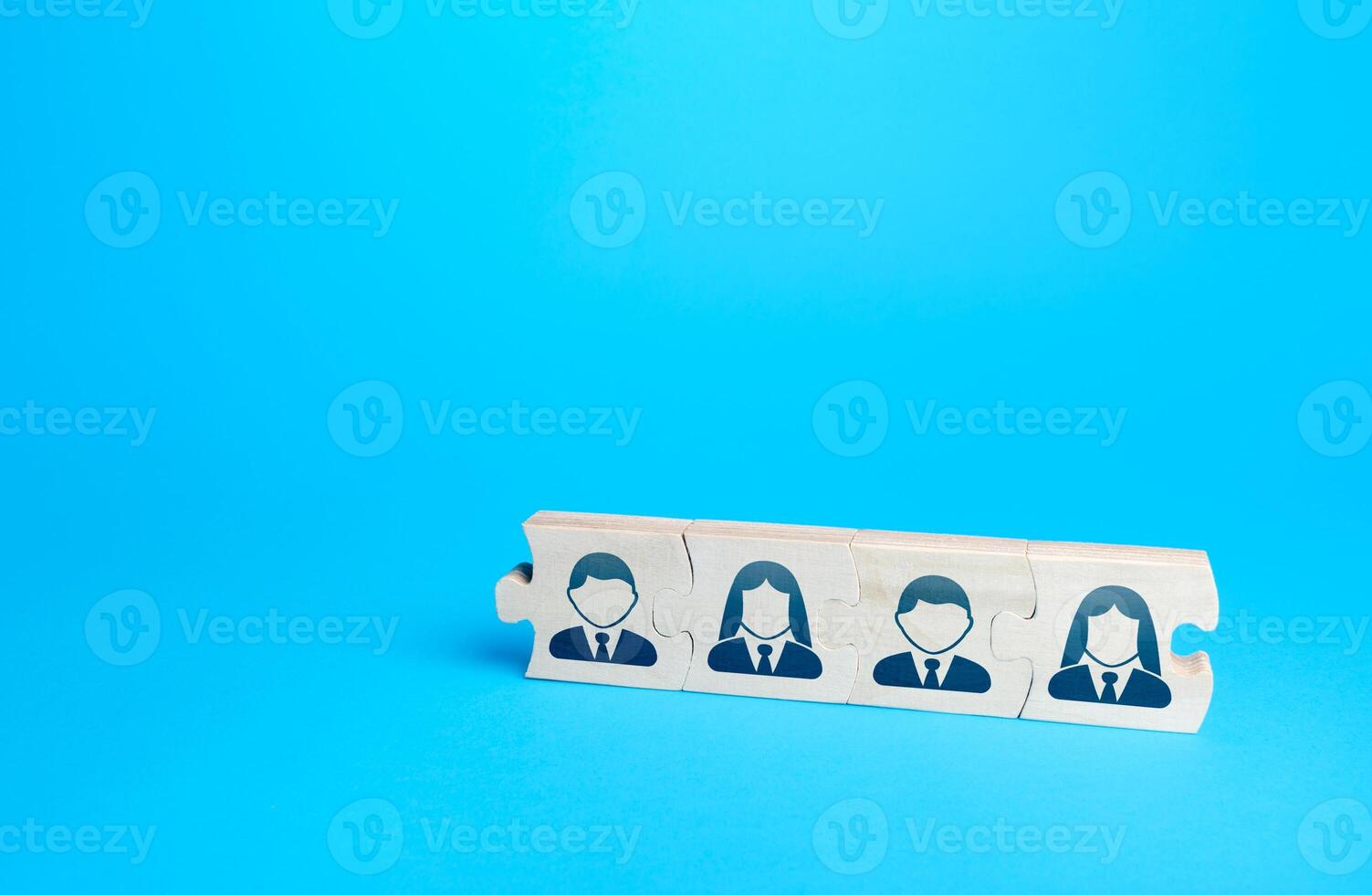 Connected puzzles with people. Effective business employees group collectives. Personnel leadership. The process of delegating tasks and responsibilities. Building a team with strong connections. photo