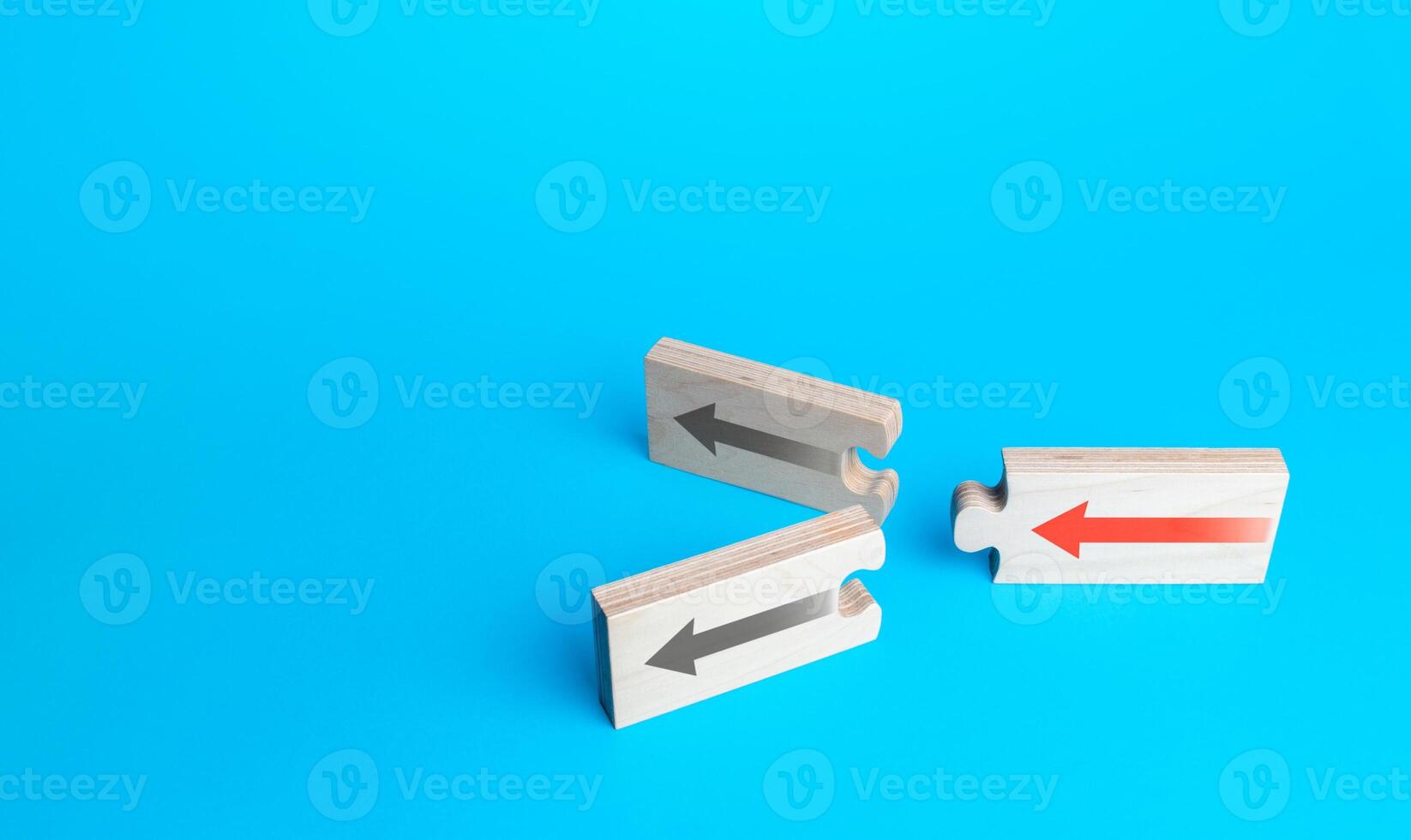 Arrow puzzles with alternative paths on a blue background. Choosing a further path, alternative options. Choice, new possibilities. Progress. Best estimate. Choose from two variations. Fork concept photo