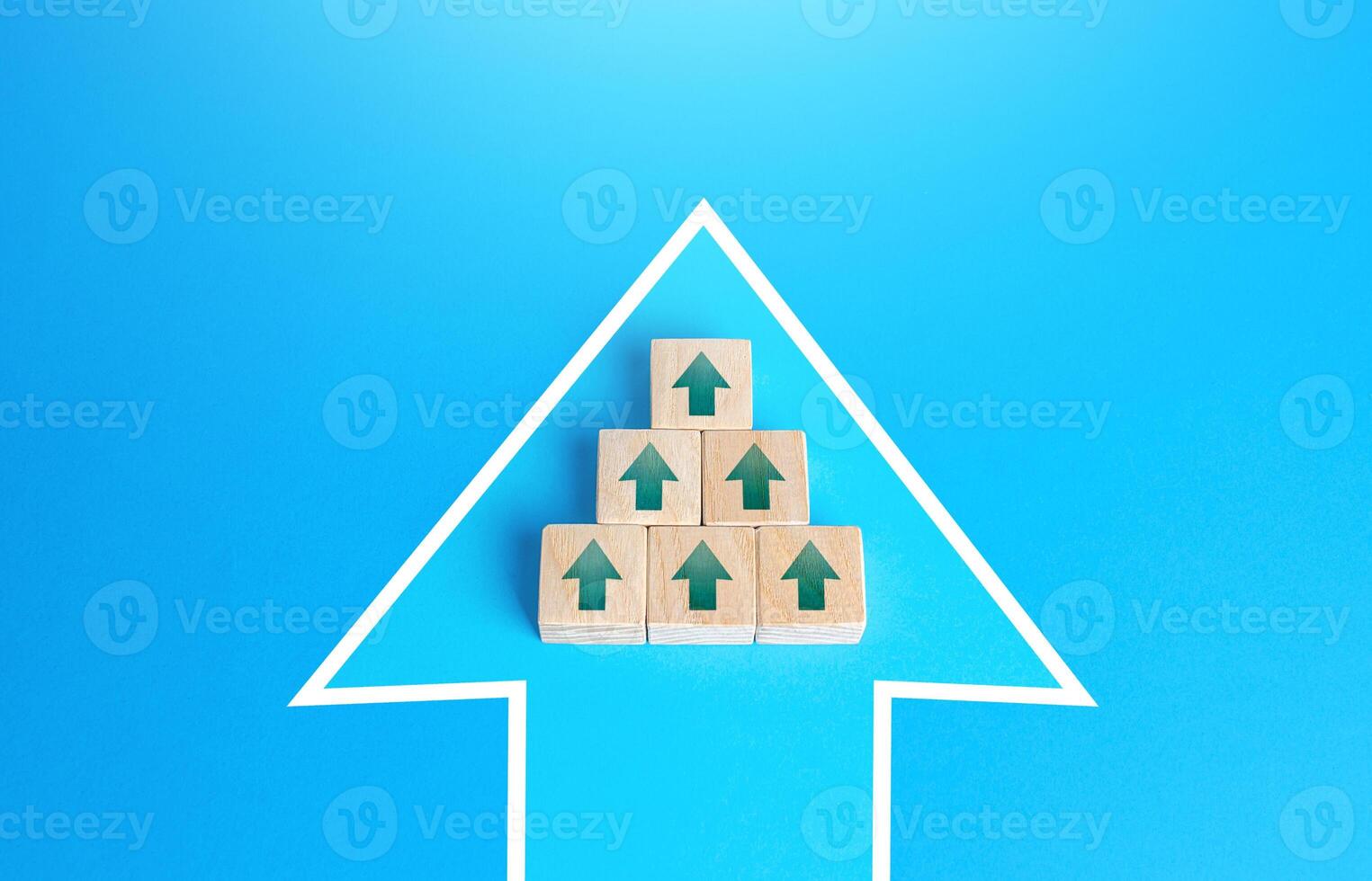 Blocks with unidirectional arrows united in a single move arrow. Directing all efforts and resources to achieve the goal and solve an urgent problem. Mobilization efforts. Consolidation. Organization photo