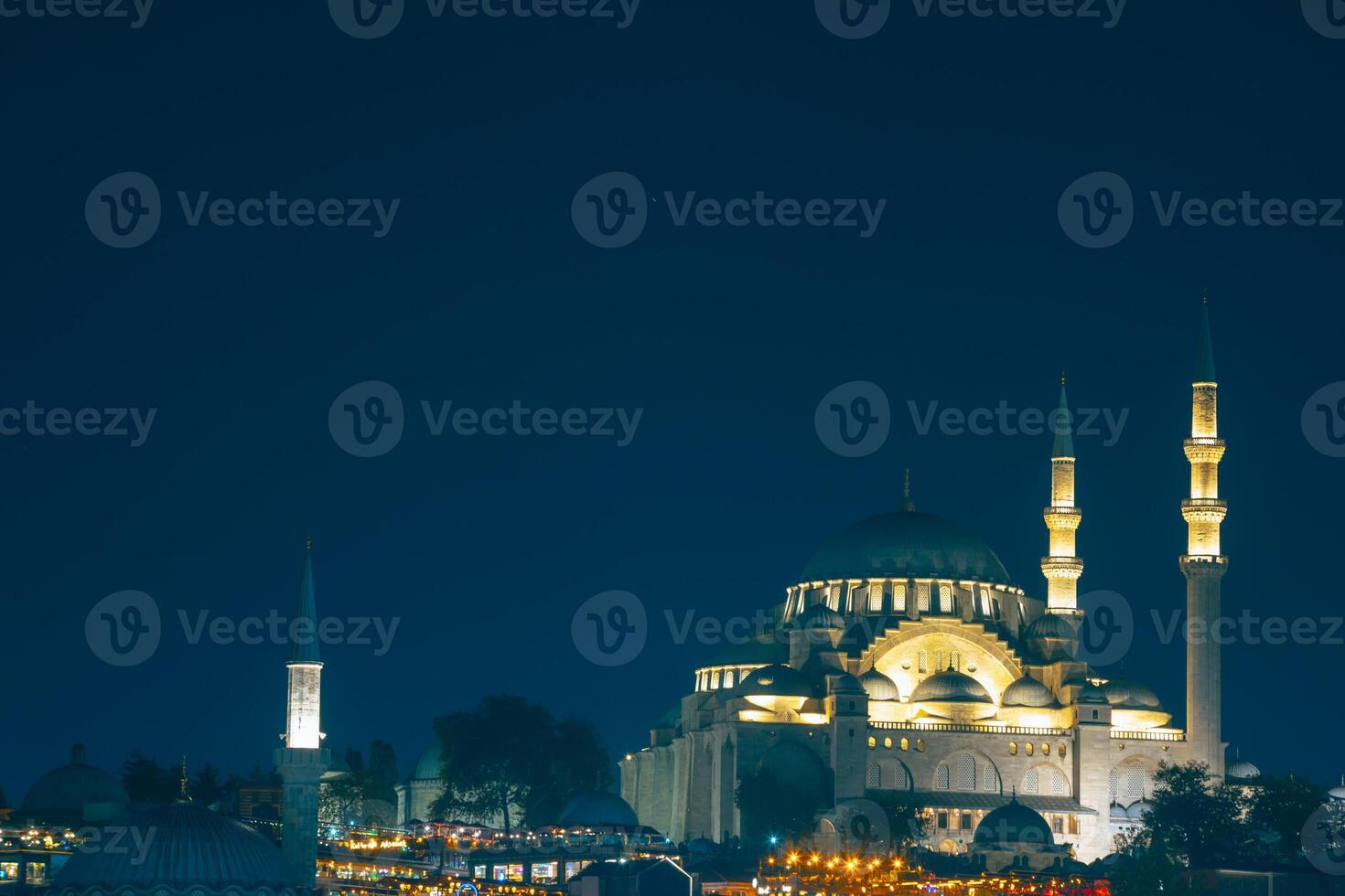 Islamic background photo. Mosques at night. Ramadan concept background photo