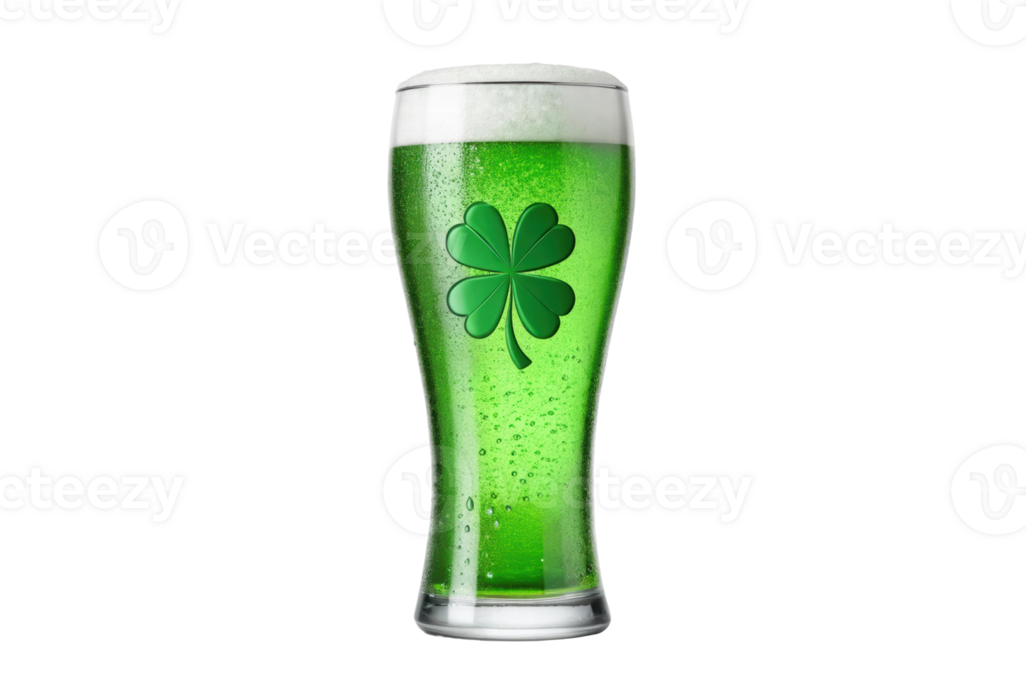 Green beverage with a shamrock design in glass png