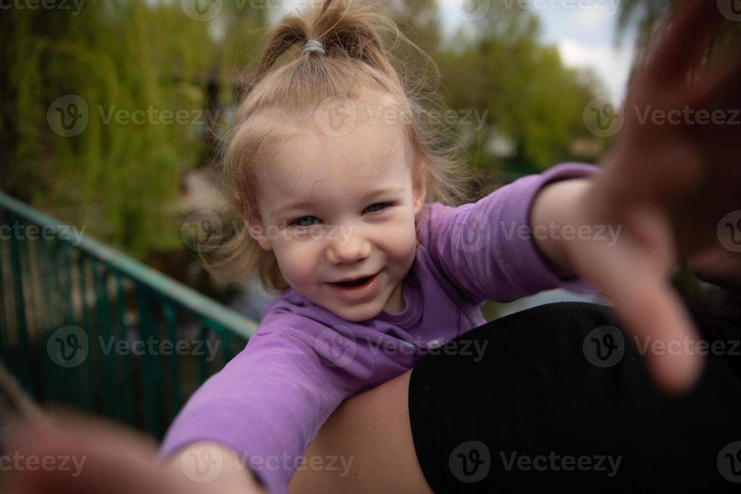 child separated from family photo