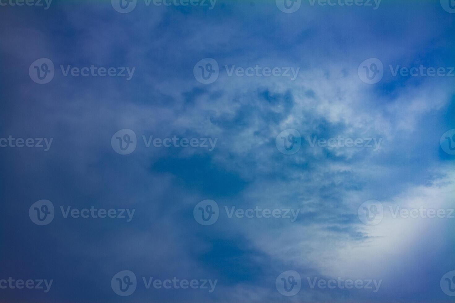 Cloudy sky daytime photo