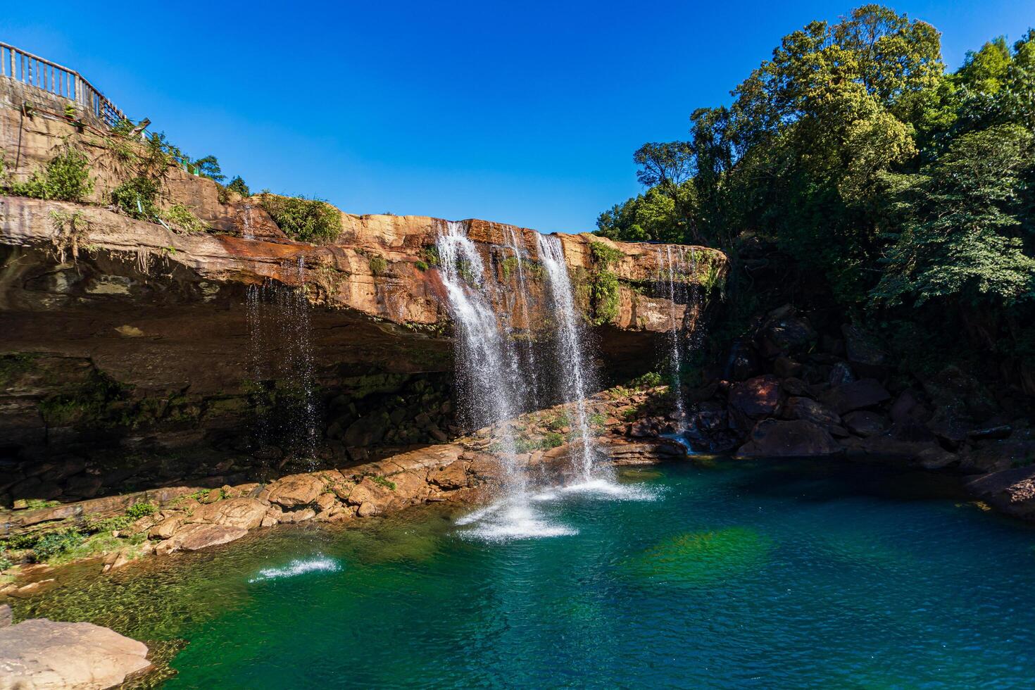 Krang Shuri Waterfalls, Krang Suri Rd, Umlarem, Meghalaya, India, Most beautiful Falls in Meghalaya photo