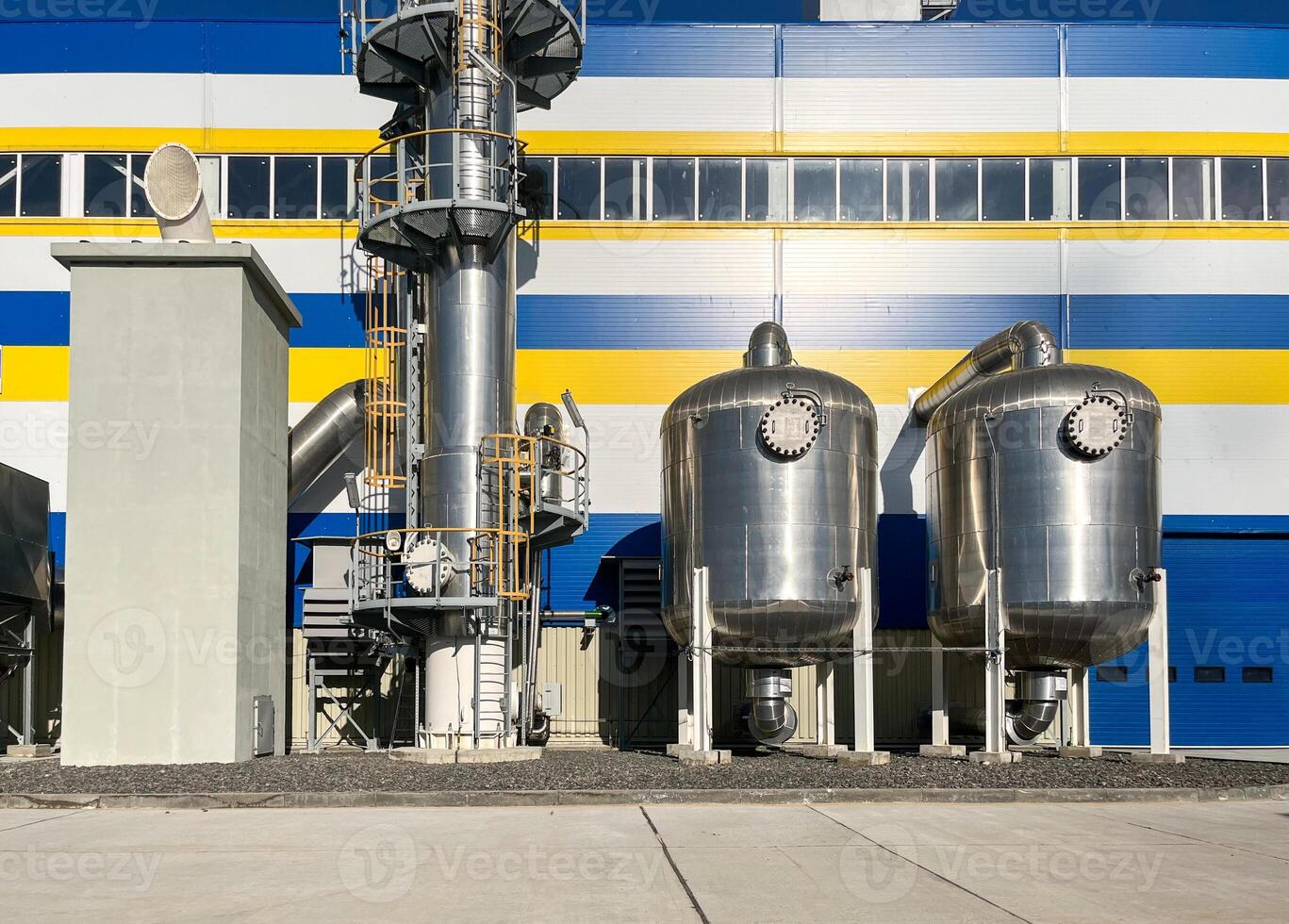 Production of nitrogen and oxygen from the air. Exterior of the air scrubber and molecular sieves, adsorber photo