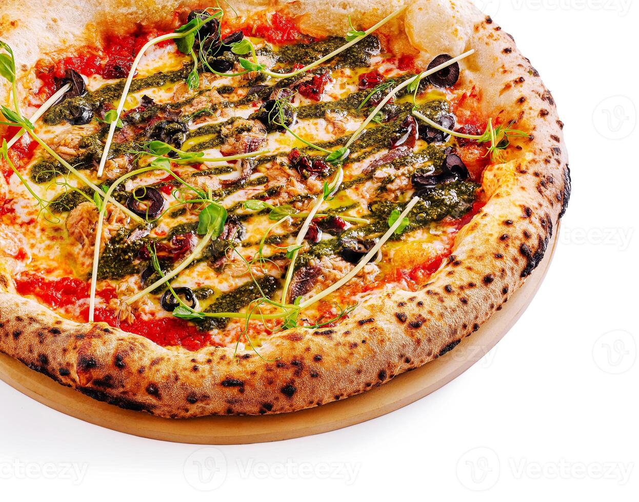 Freshly baked pizza with vibrant toppings and crispy crust photo