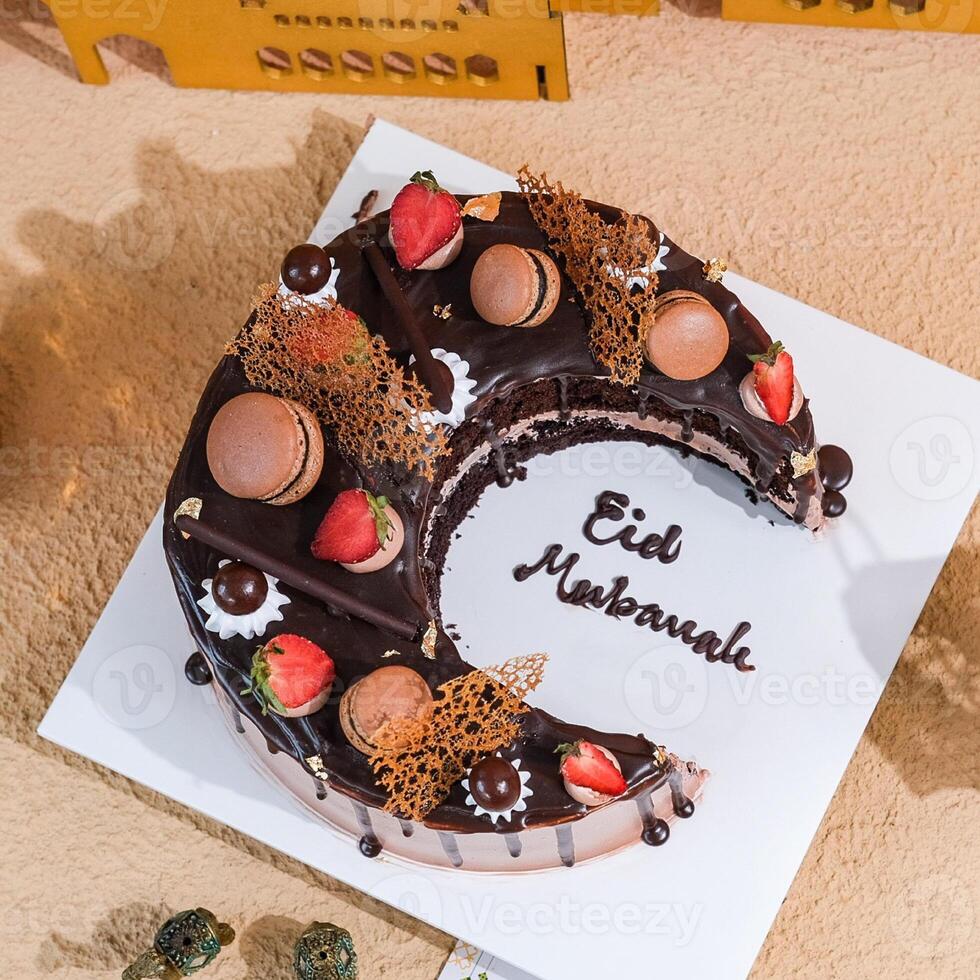 Moon Shapes Ramadan and EID Mubarak Cakes photo