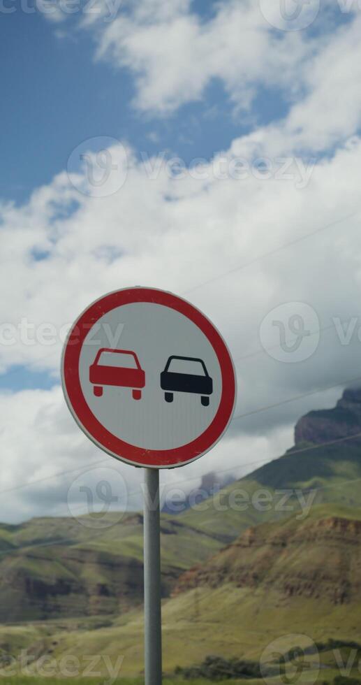 A sign that says no cars photo