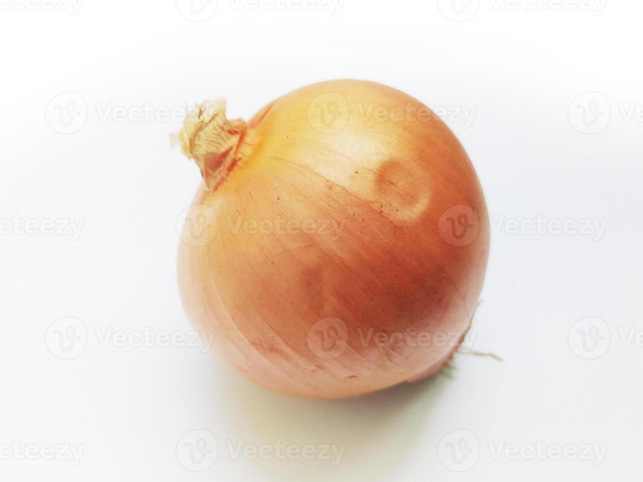 Single, ripe onion on white background. Perfect for culinary, health, or minimalist designs. Simple, clean aesthetic evokes freshness and natural goodness. photo