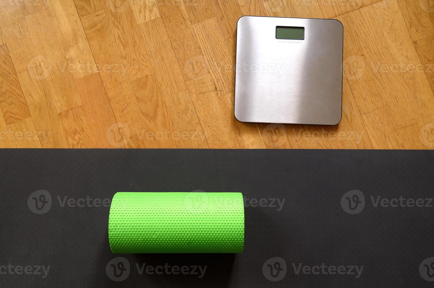 Home Fitness Equipment and bathroom Scales photo