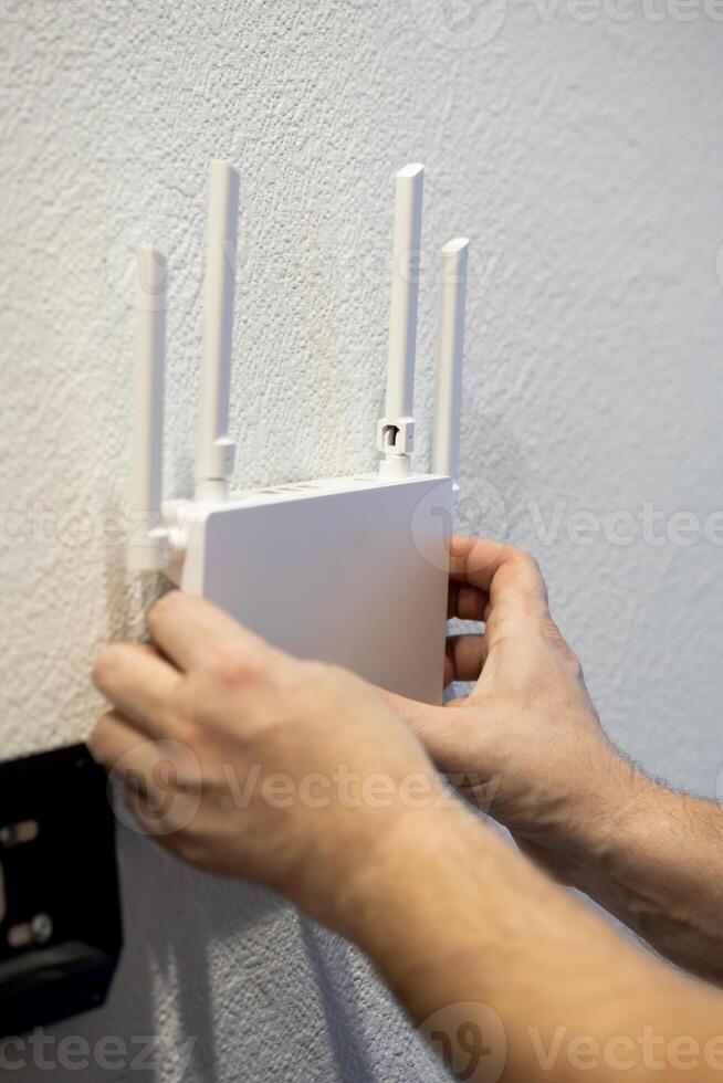 Installing a WiFi router with external antennas is crucial for optimal internet performance photo