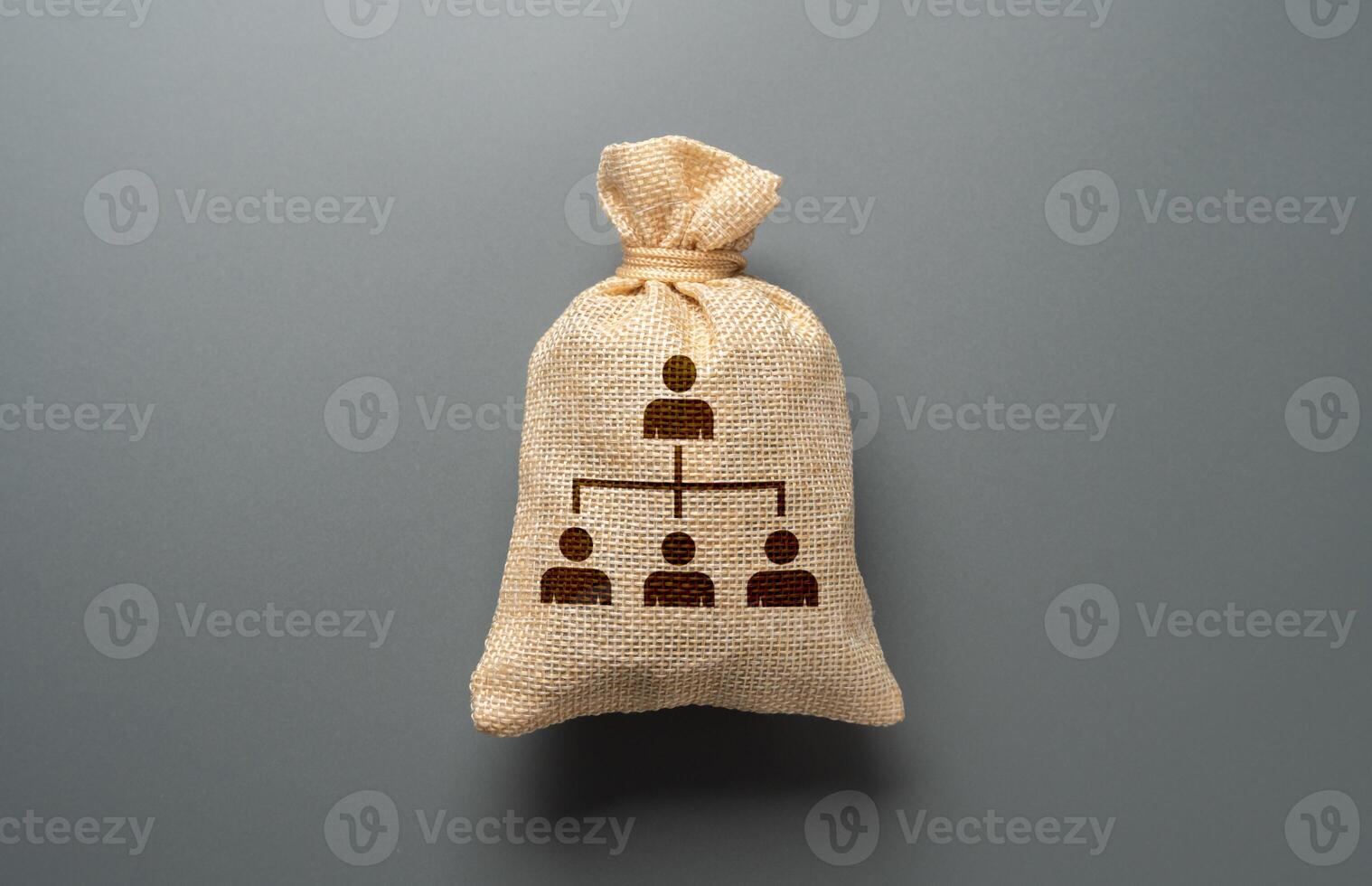 A bag with a drawing of the hierarchy of people in an organization. Concept of a set of rules for organizing society into an effective group. Corporate structure, authority levels, social organization photo