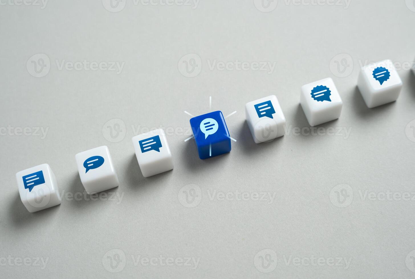 Extract the key points from what has been said. Select the best thoughts. Summarizing, filtering information, and highlighting key ideas photo