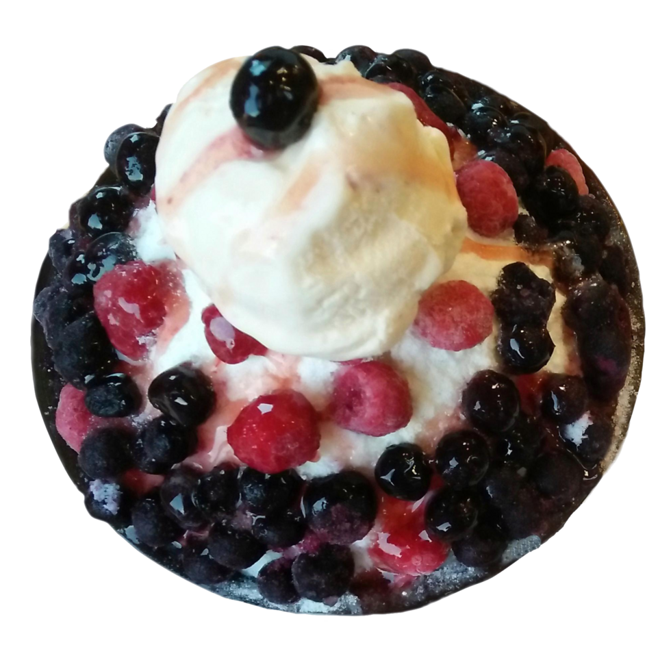 Bingsu,Bingsoo-Korean shaved ice dessert with whipped ice cream,blueberry,raspberry and red currant fruits isolated on a white background,Traditional dessert png