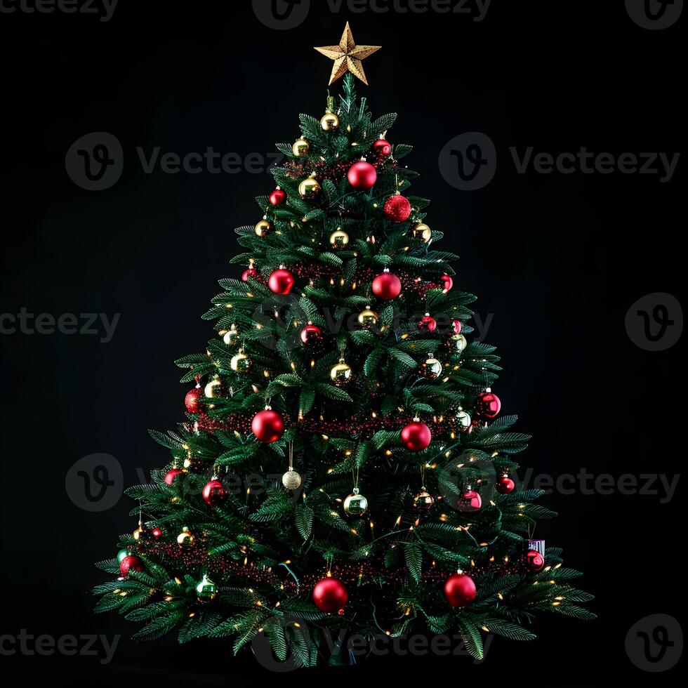 a christmas tree with red and gold ornaments and a gold star on top photo